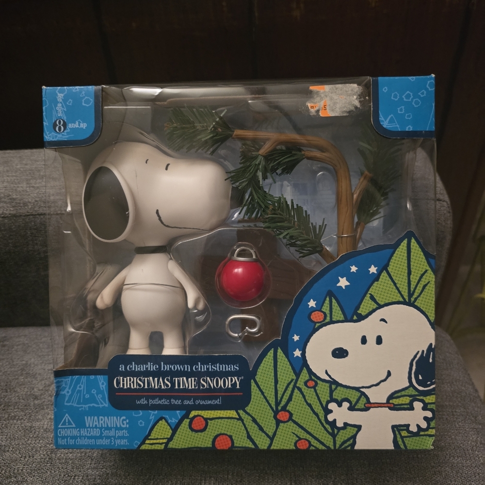 Christmas Time Snoopy Figurine